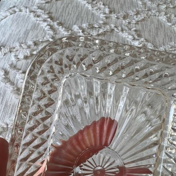 Vintage Glass Dish Trinket Jewelry Tray Butter Dish Soap Dish - Picture 5 of 6